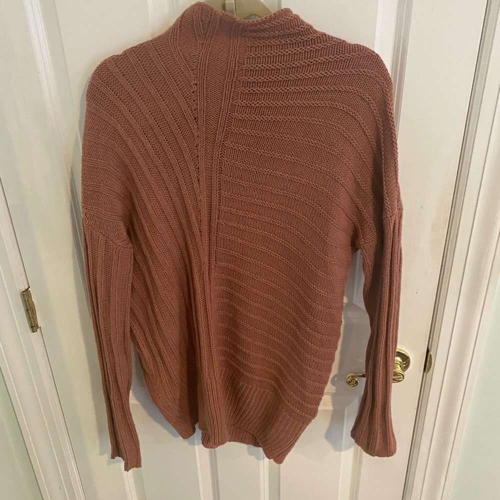 Pink Fifth Label Sweater Size M